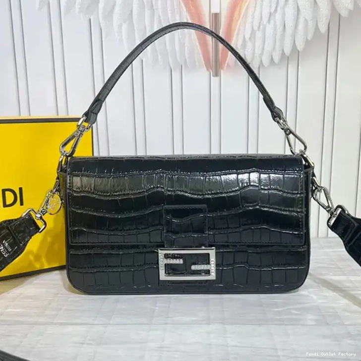 Vintage HOT Black Tiffany Fendi In Leather Medium Baguette Bag Crocodile 0701